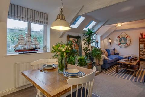 1 bedroom flat for sale, Somerset Court, Fore Street, Fowey, Cornwall, PL23