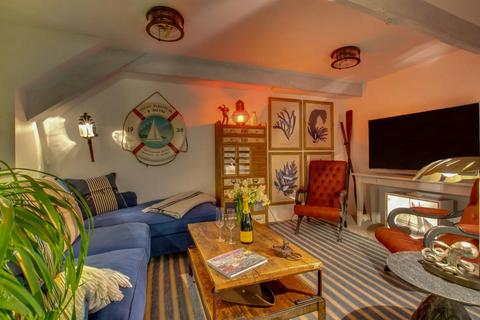 1 bedroom flat for sale, Somerset Court, Fore Street, Fowey, Cornwall, PL23