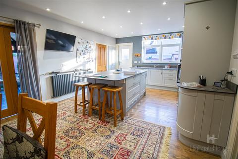 undefined, 4-Bedroom Semi-Detached on Roseway, Ashton-On-Ribble, Preston