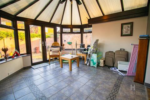 undefined, 4-Bedroom Semi-Detached on Roseway, Ashton-On-Ribble, Preston