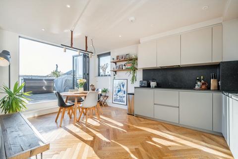 2 bedroom flat for sale, Atalanta Street, London SW6