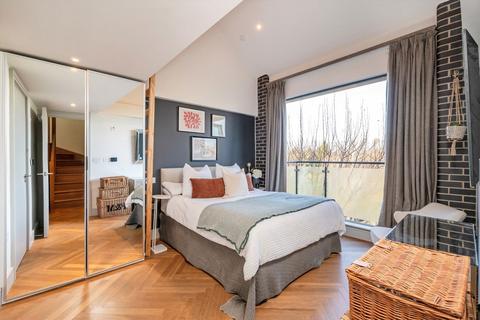 2 bedroom flat for sale, Atalanta Street, London SW6