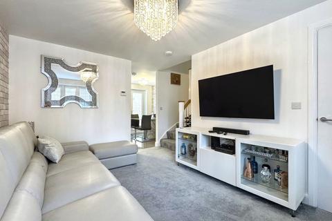 2 bedroom semi-detached house for sale, Chaffinch Drive, Hebburn, Tyne and Wear, NE31 1BF