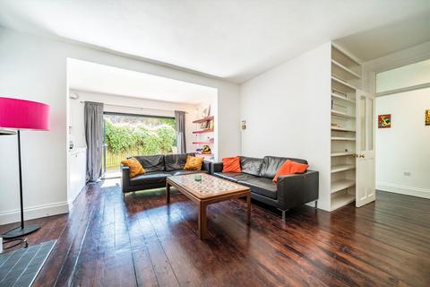 2 bedroom flat for sale, Sternhold Avenue, London SW2