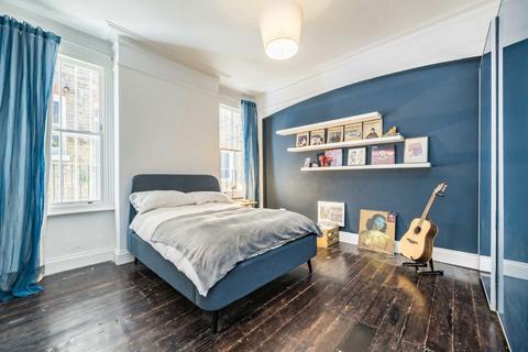 2 bedroom flat for sale, Sternhold Avenue, London SW2