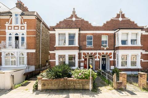 2 bedroom flat for sale, Sternhold Avenue, London SW2
