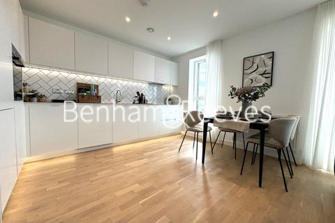 2 bedroom apartment to rent, Sibley House, Accolade Avenue UB1