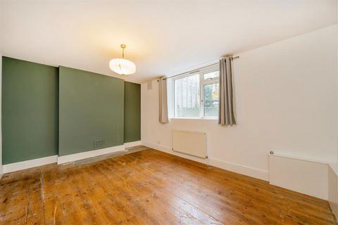 2 bedroom flat for sale, Harefield Road, London SE4