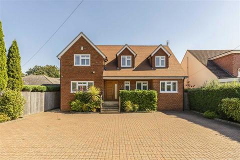 4 bedroom detached house for sale, Welley Road, Staines-Upon-Thames TW19