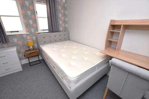 6 bedroom terraced house for sale, Burns Street, Northampton NN1
