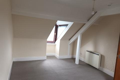 1 bedroom flat to rent, Queen Street, Pembroke Dock