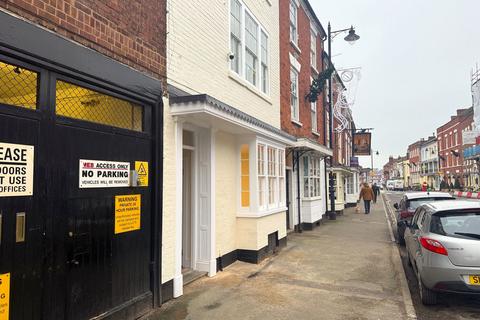 2 bedroom flat to rent, Bridge Street, Pershore, WR10