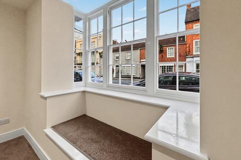 2 bedroom flat to rent, Bridge Street, Pershore, WR10