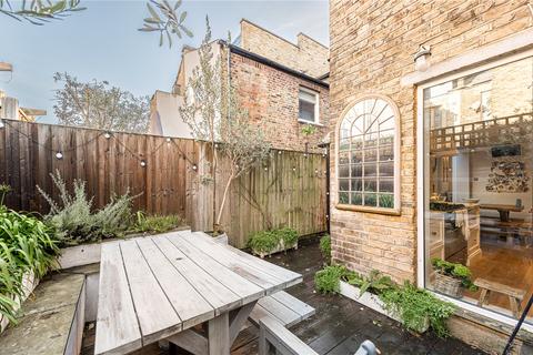 4 bedroom terraced house for sale, Patience Road, London, SW11