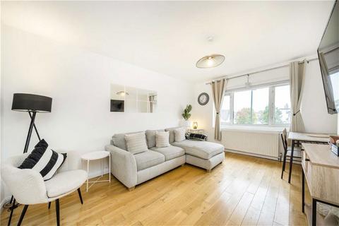 2 bedroom flat for sale, White Hart Lane, London SW13