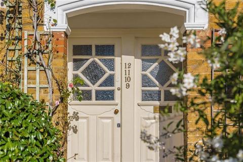 North Worple Way, London SW14