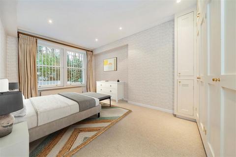2 bedroom flat to rent, Sinclair Road, London W14