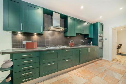 2 bedroom flat to rent, Sinclair Road, London W14