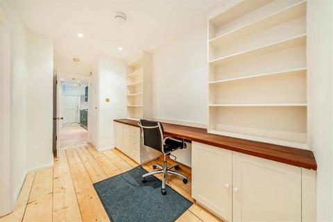 2 bedroom flat to rent, Sinclair Road, London W14