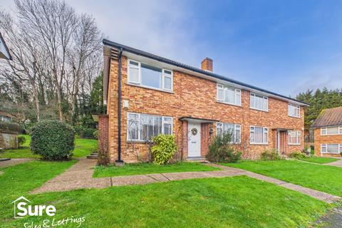 2 bedroom maisonette for sale - Hill Close, Stanmore, Greater London, HA7