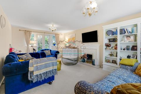 5 bedroom detached house for sale, Grasmere Way, Rushden, NN10 8NJ