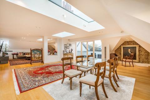 3 bedroom flat to rent, Melbury Road, London W14