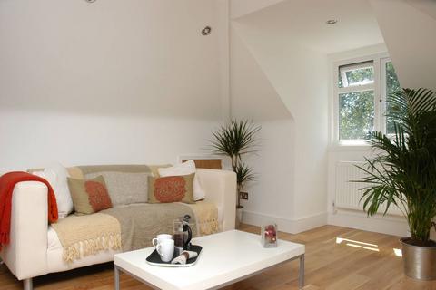 Lodge Lane, Finchley, London, N12