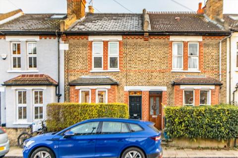 3 bedroom house to rent, Braemar Road, Brentford TW8