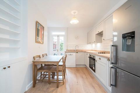 3 bedroom house to rent, Braemar Road, Brentford TW8