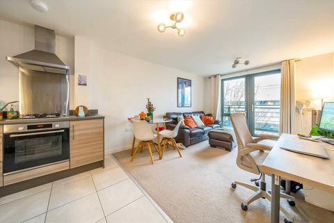 1 bedroom flat for sale, Biggerstaff Street, London N4