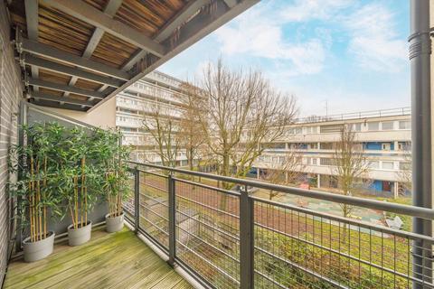 1 bedroom flat for sale, Biggerstaff Street, London N4