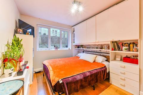 2 bedroom flat for sale, Fernhead Road, Maida Vale, London, W9