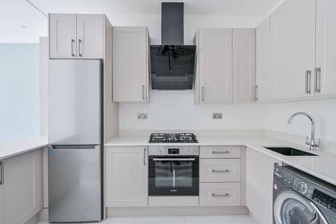 2 bedroom flat to rent, Devonshire Road, Colliers Wood, London, SW19