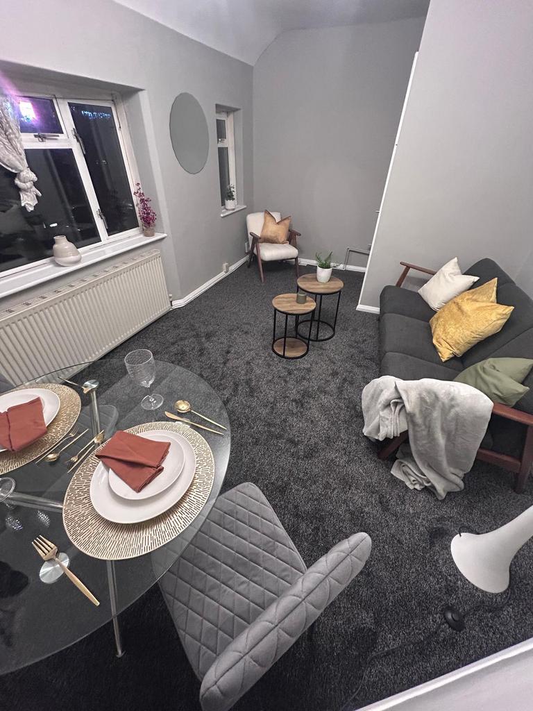 Apartment in London - More