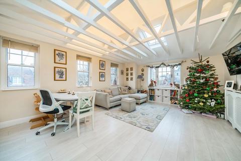 2 bedroom flat to rent, Burlington Lane, London W4