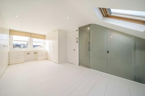5 bedroom house to rent, Hambalt Road, London SW4