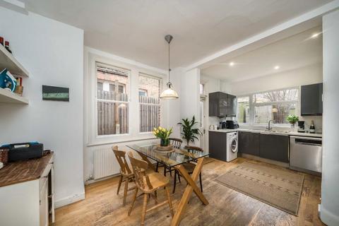 4 bedroom house for sale, Barcombe Avenue, London SW2