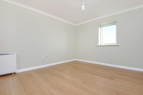 2 bedroom flat to rent, London Road, London SW16