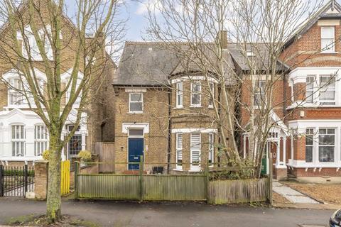 1 bedroom flat to rent, Lewin Road, London SW16
