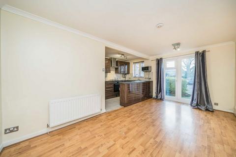 2 bedroom flat for sale, Kingsworthy Close, Kingston Upon Thames KT1