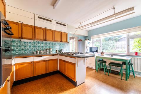 3 bedroom detached house for sale, Racefield Close, Shorne, Kent, DA12