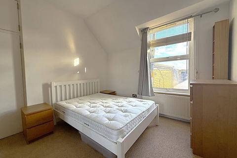 1 bedroom flat to rent, Kew Road, Richmond TW9