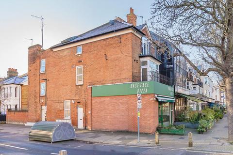 1 bedroom flat to rent, Kew Road, Richmond TW9