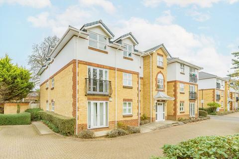 2 bedroom flat to rent - Rosebank Close, Teddington TW11