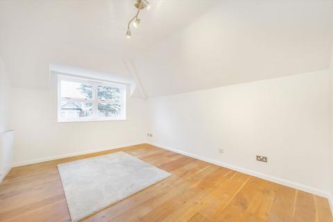 undefined, Rosebank Close, Teddington TW11