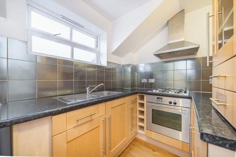 undefined, Rosebank Close, Teddington TW11