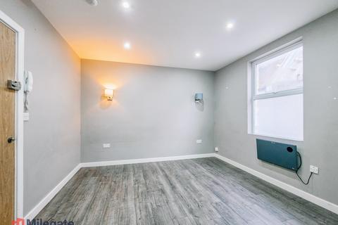 undefined, Hamlet Court Road, Westcliff-On-Sea SS0