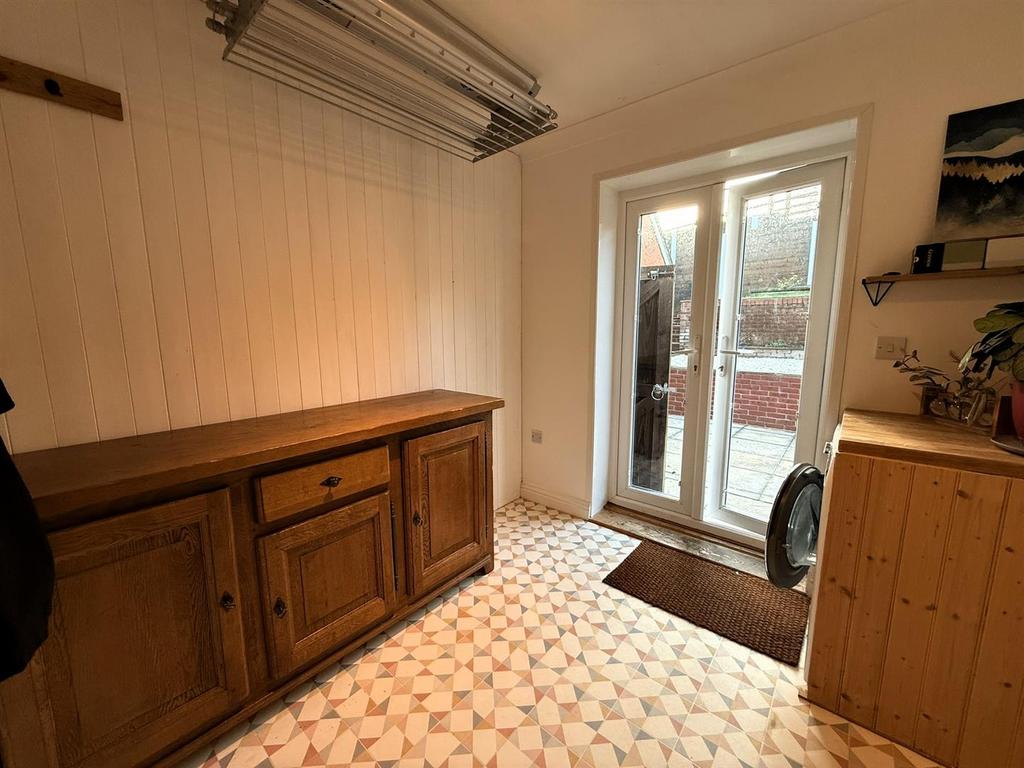 Bedroom/study