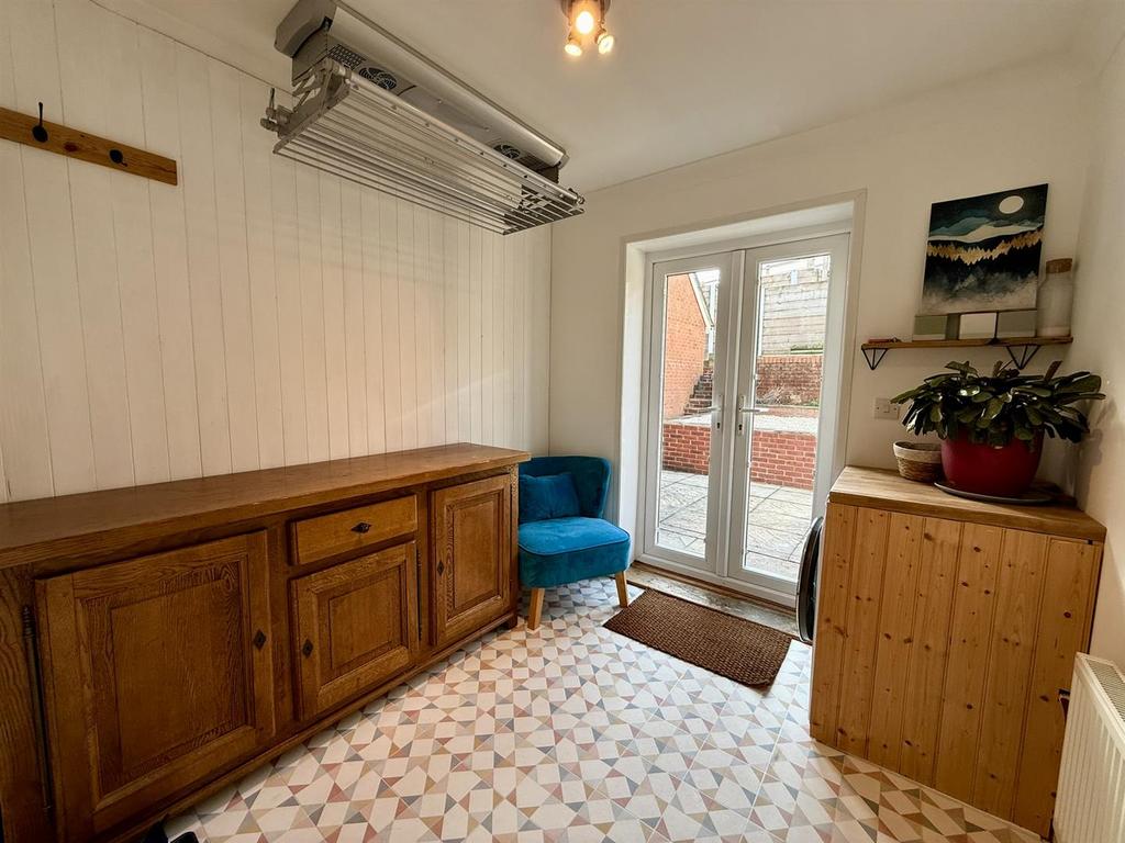 Bedroom/study