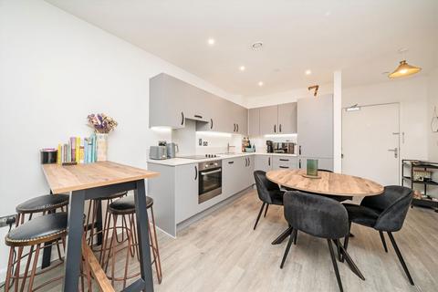 1 bedroom flat for sale, East Acton Lane, London W3